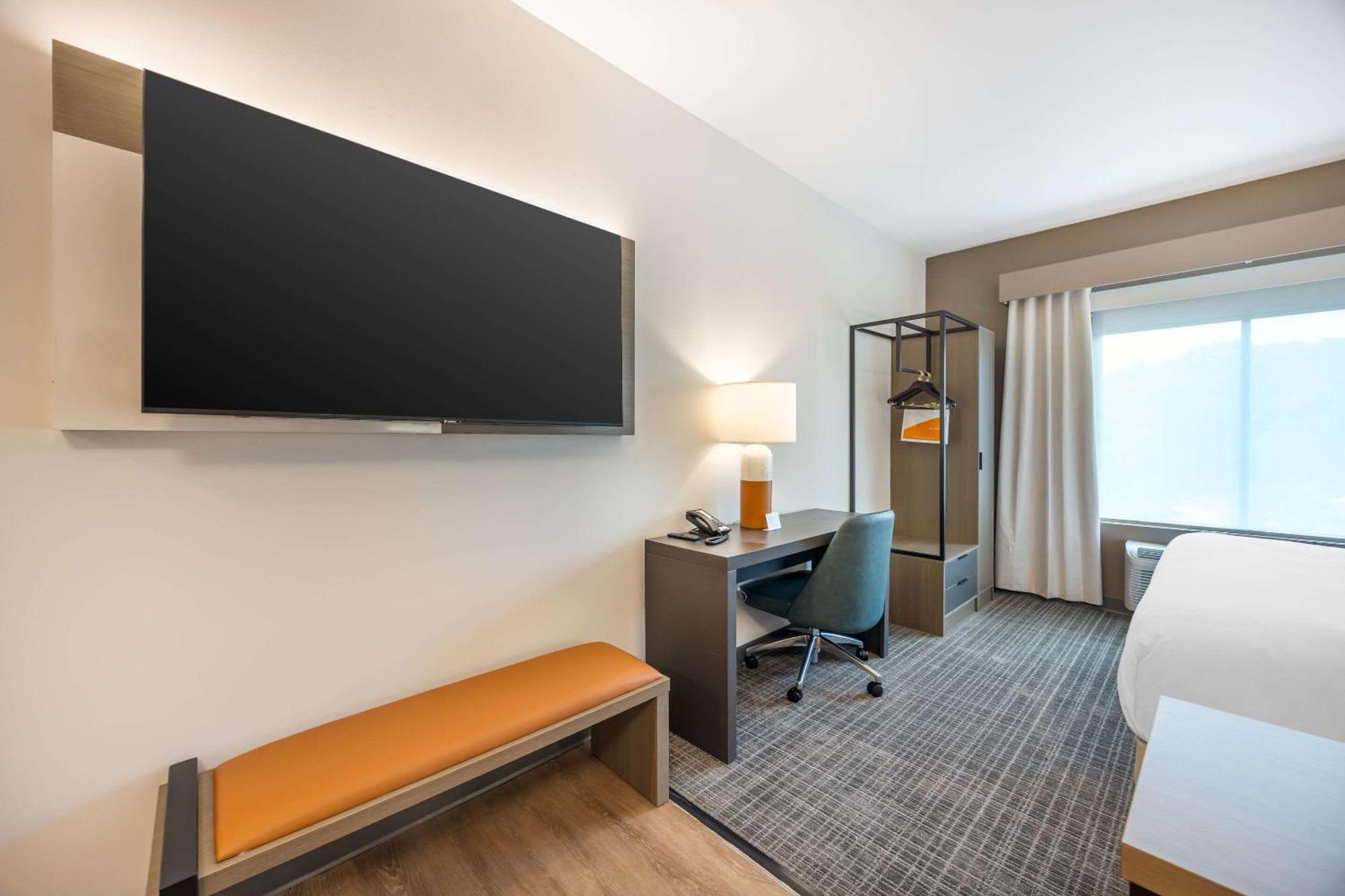 Comfort Inn & Suites Nashville Buitenkant foto